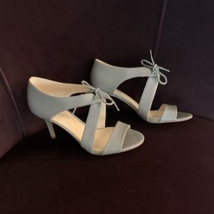 Gray heels with cross tie
